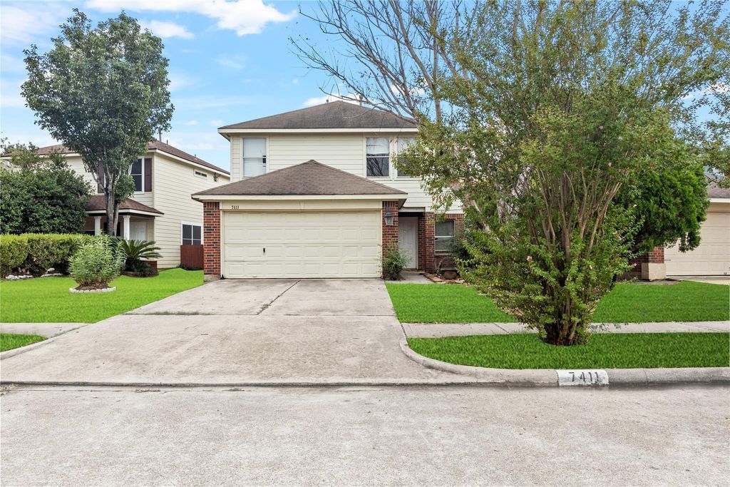 7411 Village Lake Drive, Cypress, TX 77433
