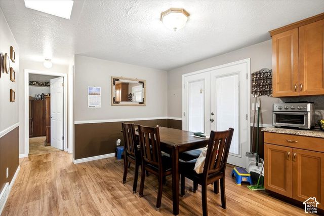 564 S MAIN ST, Kaysville, UT 84037