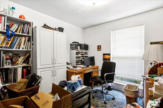 564 S MAIN ST, Kaysville, UT 84037