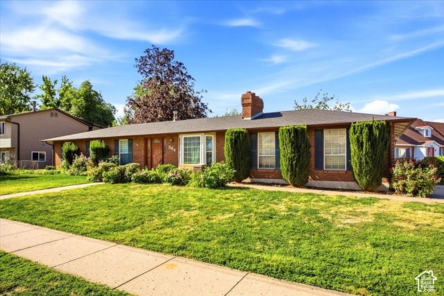 564 S MAIN ST, Kaysville, UT 84037