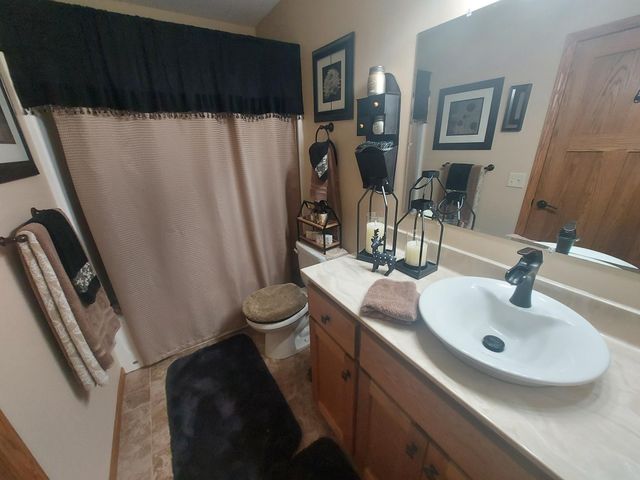 2084 Sandstone Loop N, Sartell, MN 56377