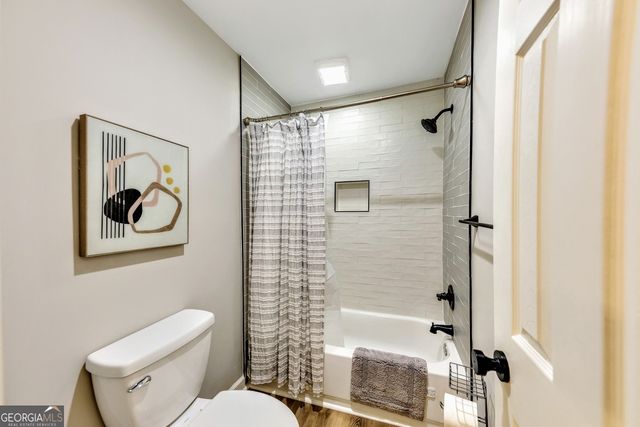 1018 Falling Valley Court SE, Smyrna, GA 30080