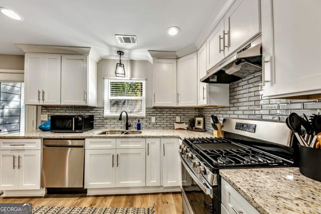 1018 Falling Valley Court SE, Smyrna, GA 30080