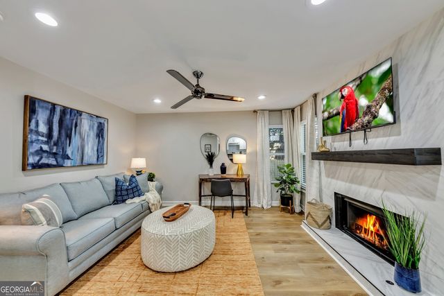 1018 Falling Valley Court SE, Smyrna, GA 30080