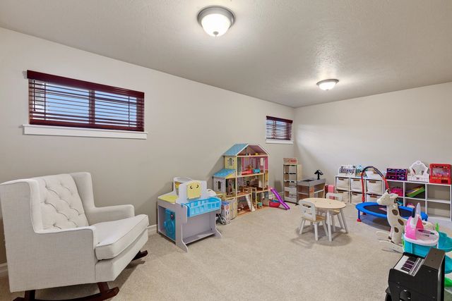 7714 N Quamish Dr, Spokane, WA 99208