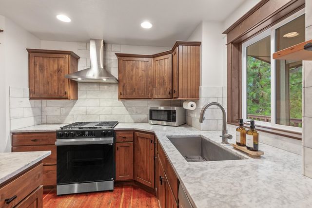 7714 N Quamish Dr, Spokane, WA 99208