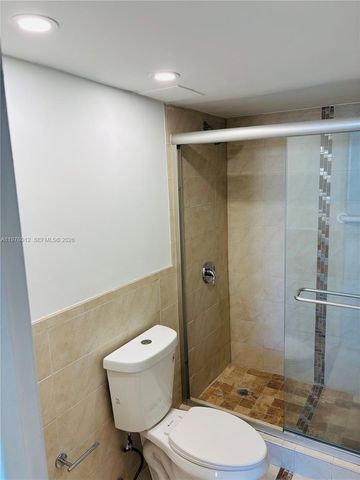 2333 Brickell Ave 1115, Miami, FL 33129