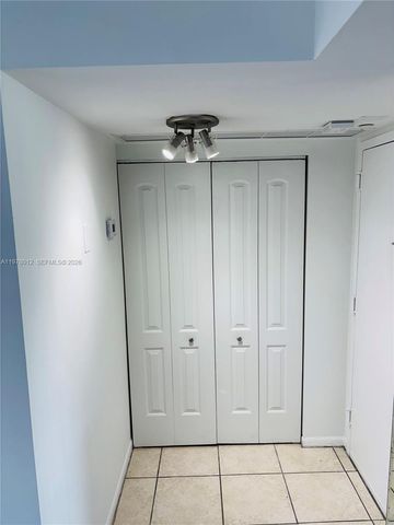 2333 Brickell Ave 1115, Miami, FL 33129