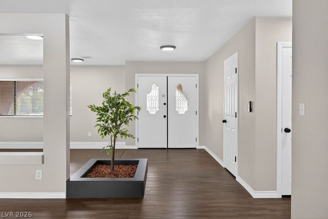 3189 Casanova Circle, Las Vegas, NV 89120