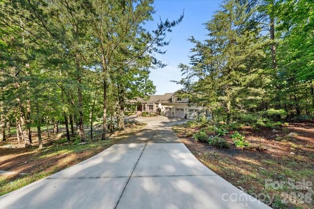 2207 Sierra Trace Road, Denton, NC 27239