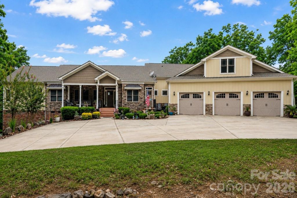 2207 Sierra Trace Road, Denton, NC 27239