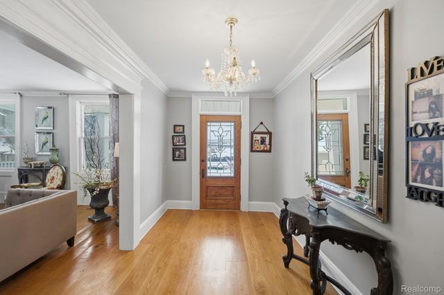 549 Grixdale Lane, Waterford Charter Township, MI 48328