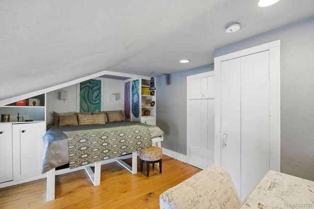 549 Grixdale Lane, Waterford Charter Township, MI 48328