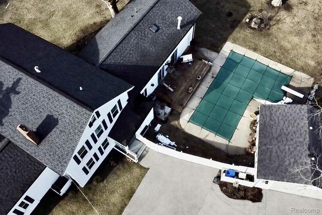 549 Grixdale Lane, Waterford Charter Township, MI 48328