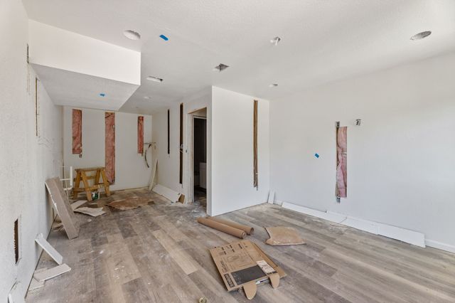 1011 S Montclair Avenue, Dallas, TX 75208