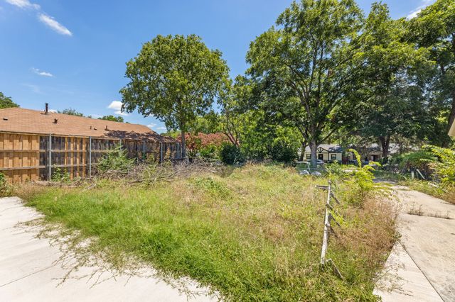 1011 S Montclair Avenue, Dallas, TX 75208