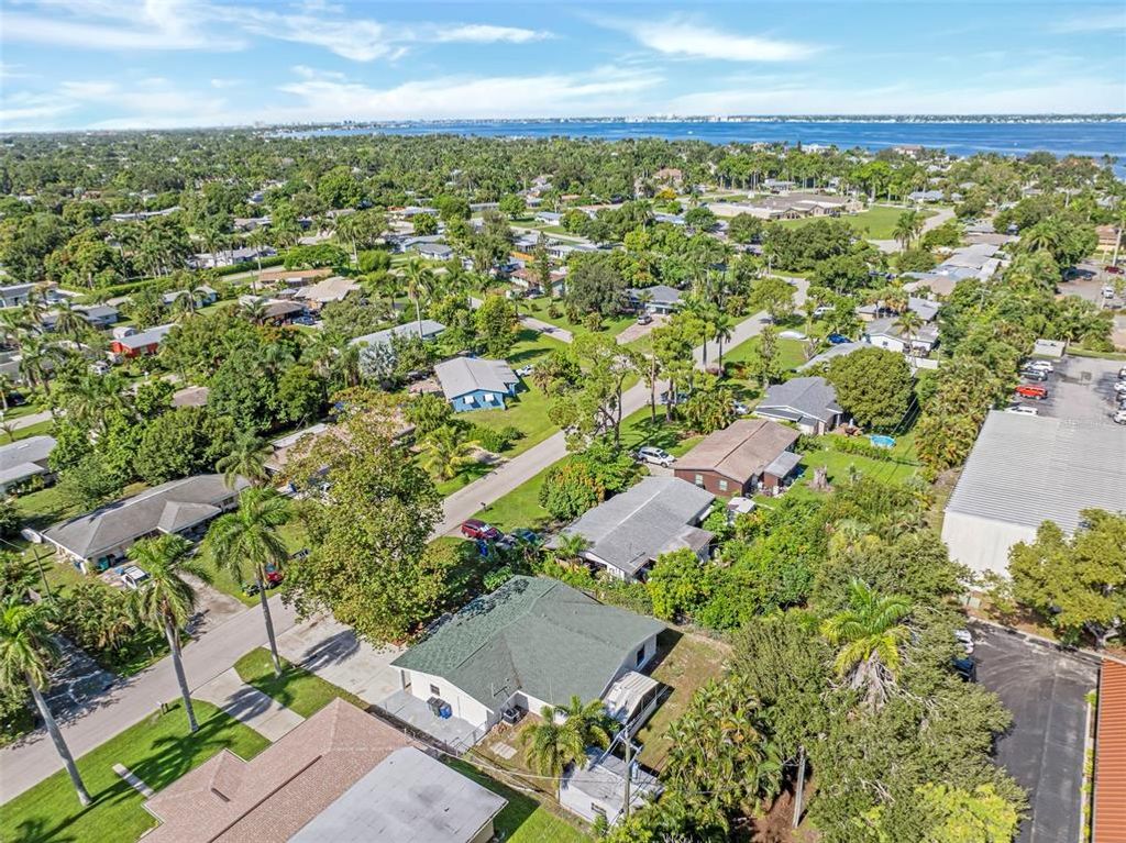 1427 DAVIS DRIVE, Fort Myers, FL 33919