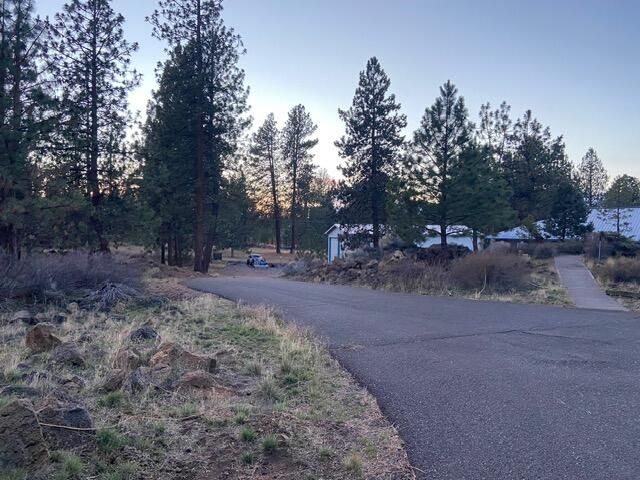 19850 Rocking Horse Road, Bend, OR 97702