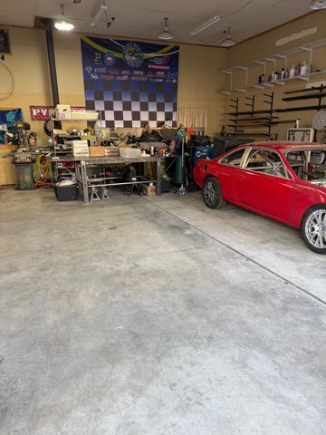 19850 Rocking Horse Road, Bend, OR 97702