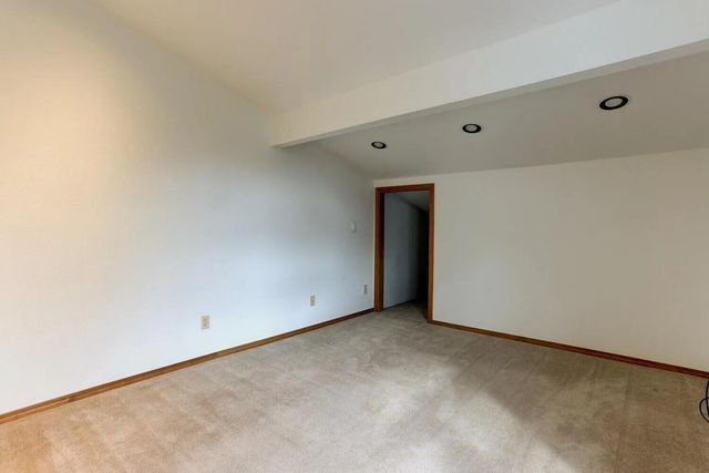 19850 Rocking Horse Road, Bend, OR 97702