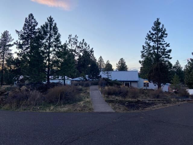 19850 Rocking Horse Road, Bend, OR 97702