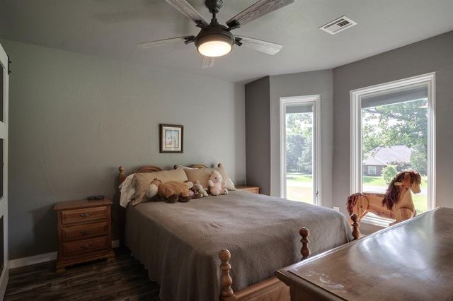 1761 Deerwood Trail, Edmond, OK 73034