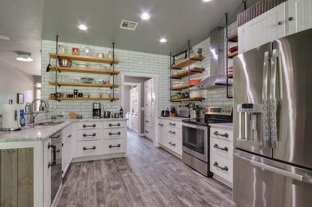1761 Deerwood Trail, Edmond, OK 73034