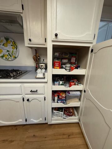 5685 Daisy Cir, Pollock Pines, CA 95726