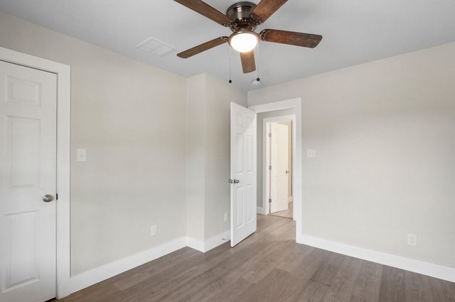 713 Burkett ST, Taylor, TX 76574