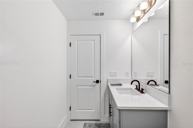 3441 BLUFF OAK, Sanford, FL 32771