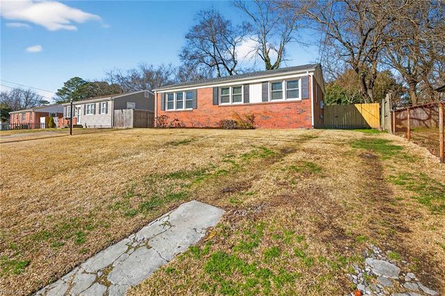 3005 Menands DR, Chesapeake, VA 23325