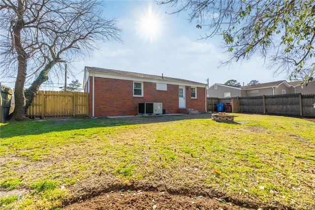 3005 Menands DR, Chesapeake, VA 23325