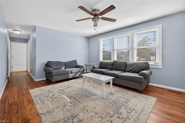 3005 Menands DR, Chesapeake, VA 23325