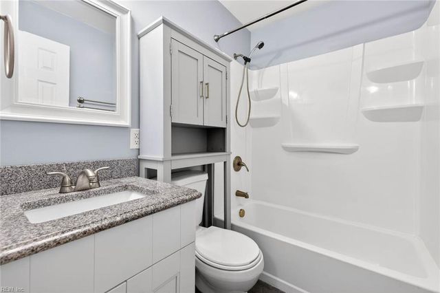 3005 Menands DR, Chesapeake, VA 23325