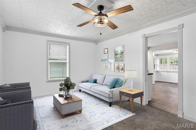 625 E College Street, Farmington, MO 63640