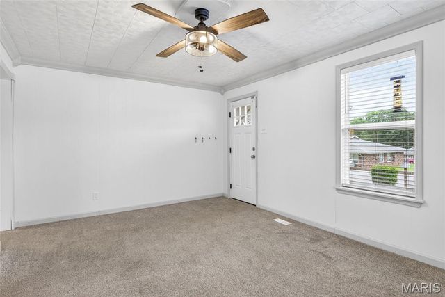 625 E College Street, Farmington, MO 63640