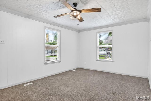 625 E College Street, Farmington, MO 63640