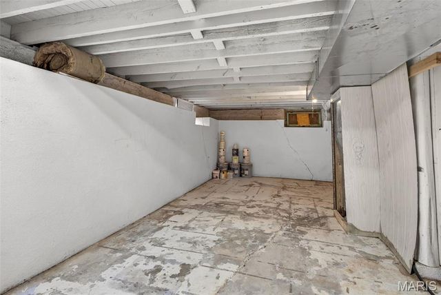 625 E College Street, Farmington, MO 63640