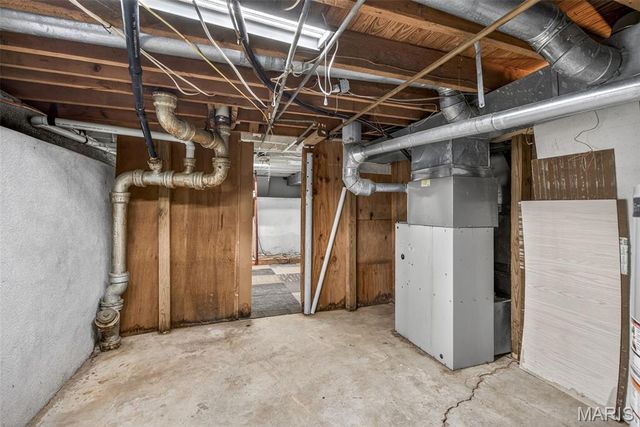 625 E College Street, Farmington, MO 63640