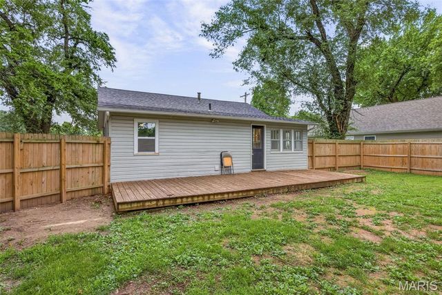 625 E College Street, Farmington, MO 63640