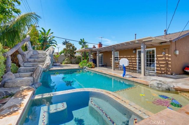 16302 Nassau, Huntington Beach, CA 92649