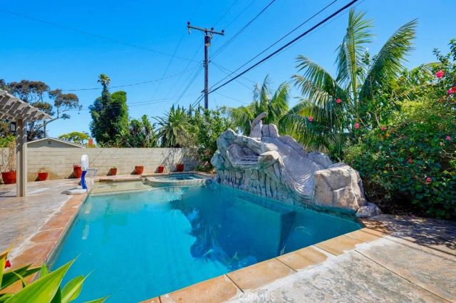 16302 Nassau, Huntington Beach, CA 92649