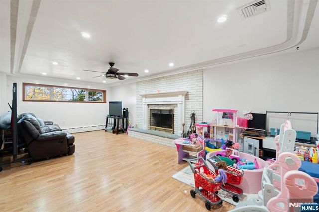 51 Anderson Avenue, Englewood Cliffs, NJ 07632