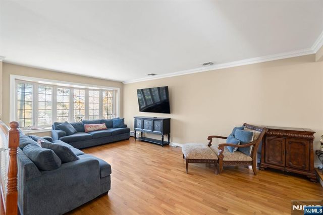 51 Anderson Avenue, Englewood Cliffs, NJ 07632