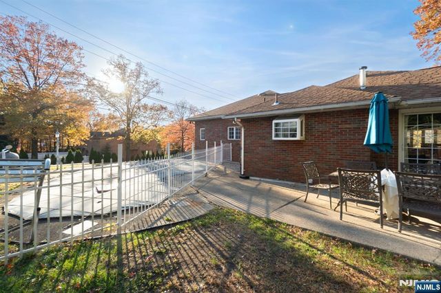51 Anderson Avenue, Englewood Cliffs, NJ 07632