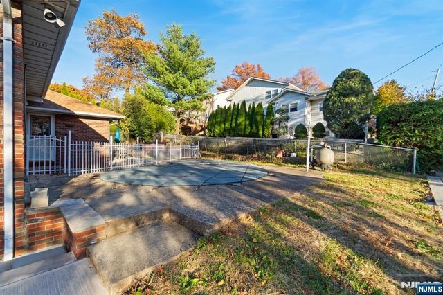 51 Anderson Avenue, Englewood Cliffs, NJ 07632