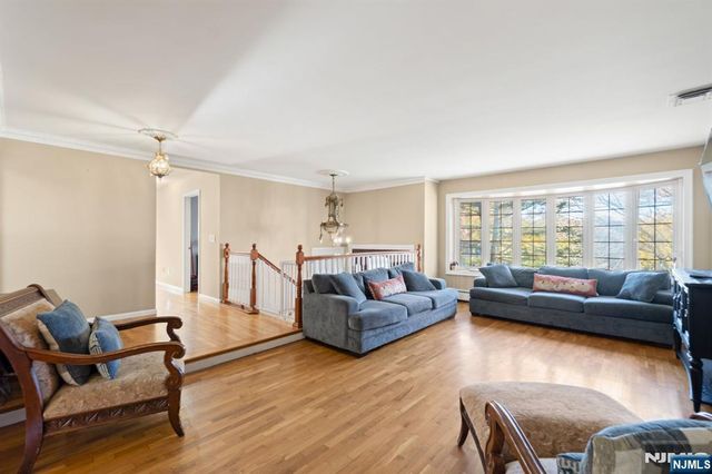 51 Anderson Avenue, Englewood Cliffs, NJ 07632