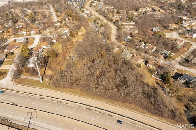 514 Meramec Station Road, Ballwin, MO 63021