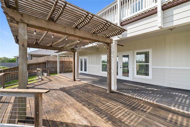 34 Virginia Hills Dr, Corpus Christi, TX 78414
