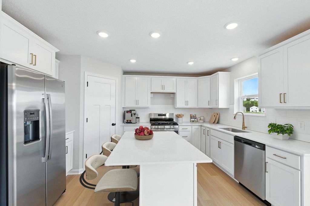 1692 Langston Avenue NE, Saint Michael, MN 55376